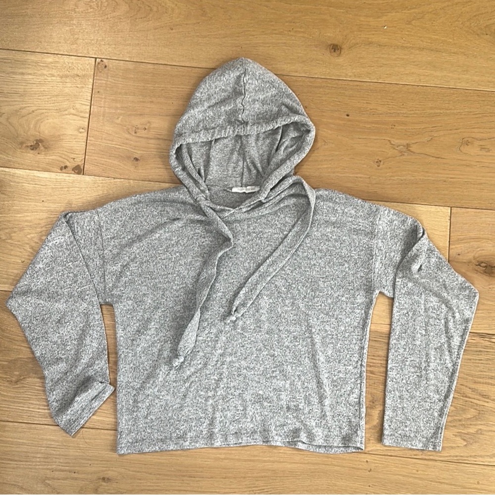 Cropped Grey Athleisure Hoodie Long Sleeve Shirt Crop Top